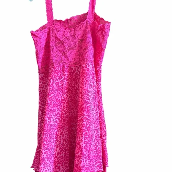 Women's Pink Lace & Leopard Print Chemise - Picture 7 of 8